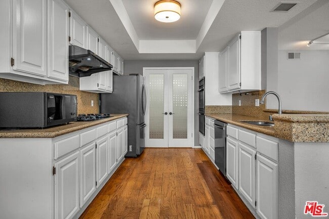 Building Photo - 7513 W 83rd St