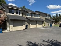 Building Photo - ho2210