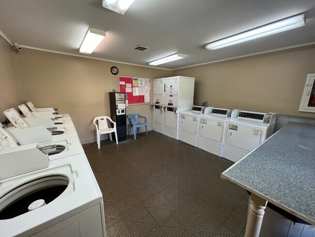 Building Photo - 32 Montego Colony