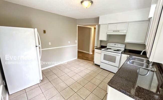 Building Photo - 5727 N Morgan Ln