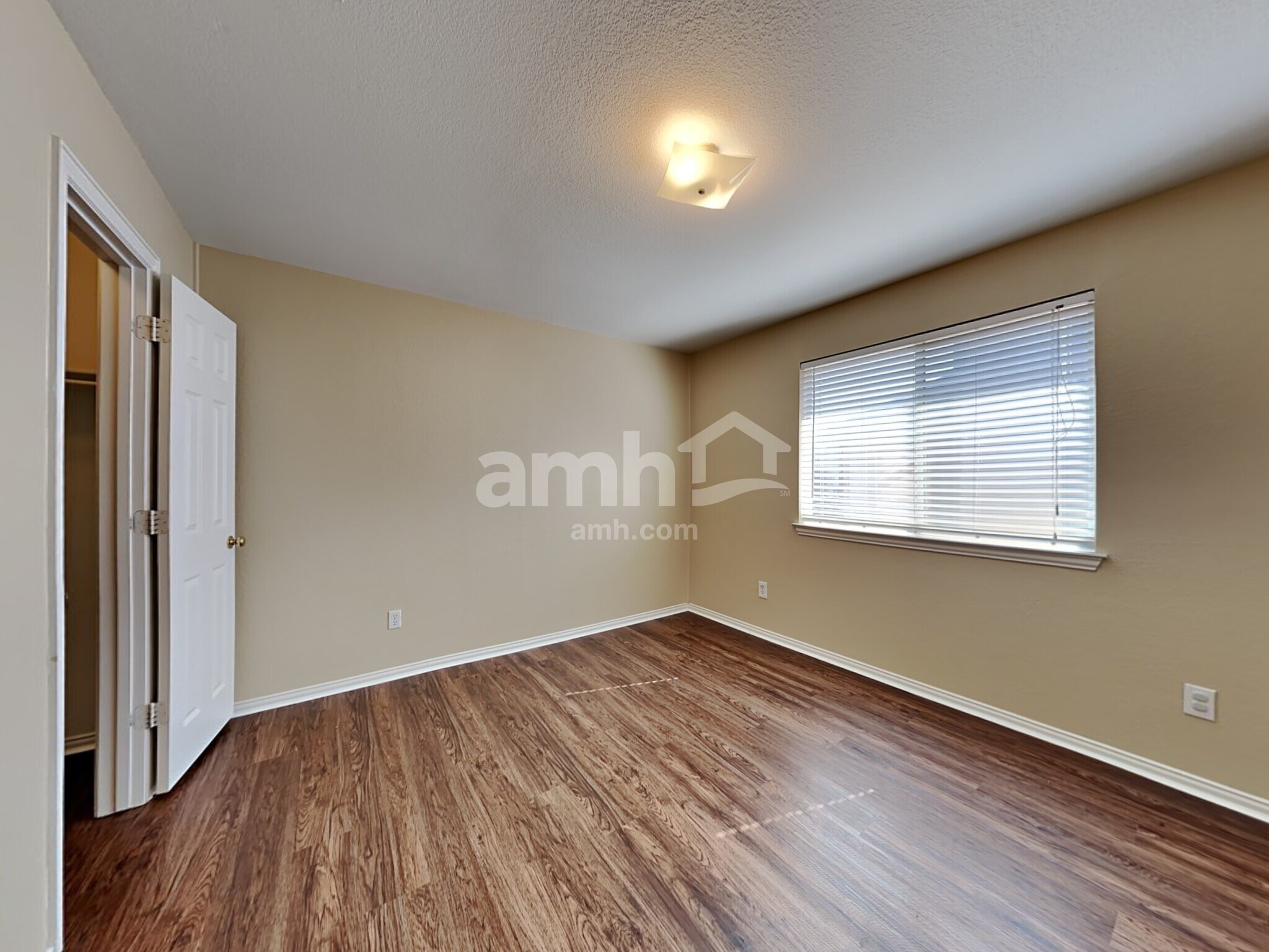 Building Photo - 5401 Pecan Creek Cir