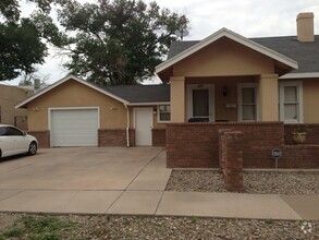 Building Photo - West First Duplex