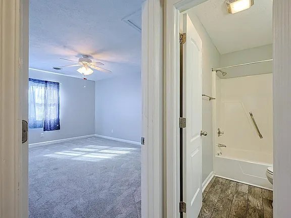 Building Photo - 718 Juniper Dr