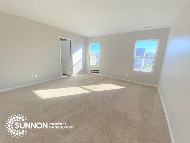 Building Photo - Charming 4 Bed, 3 Bath Home Corner Lot in Indian Trail!