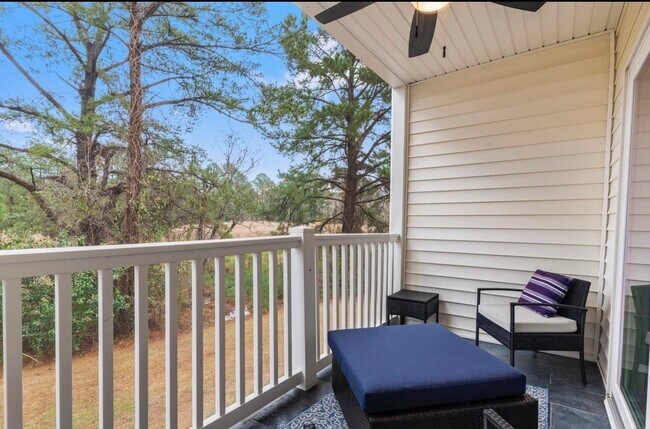 Building Photo - 1274 River Oaks Dr