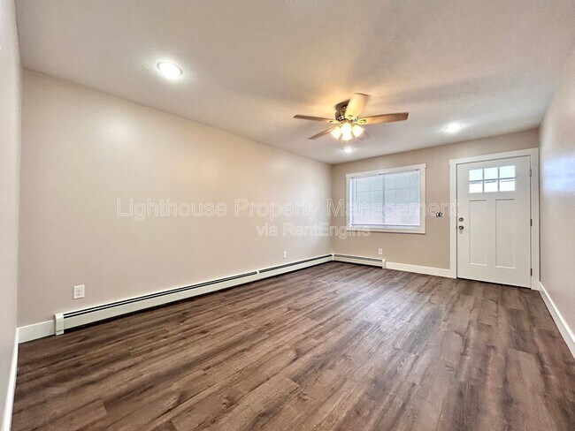 Building Photo - 2876 Taft Ave SW