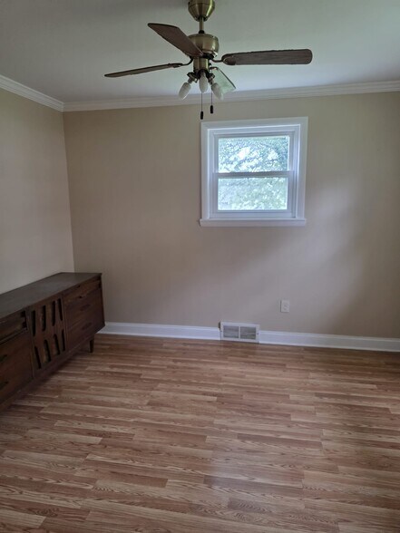 Building Photo - 540 Boquet St