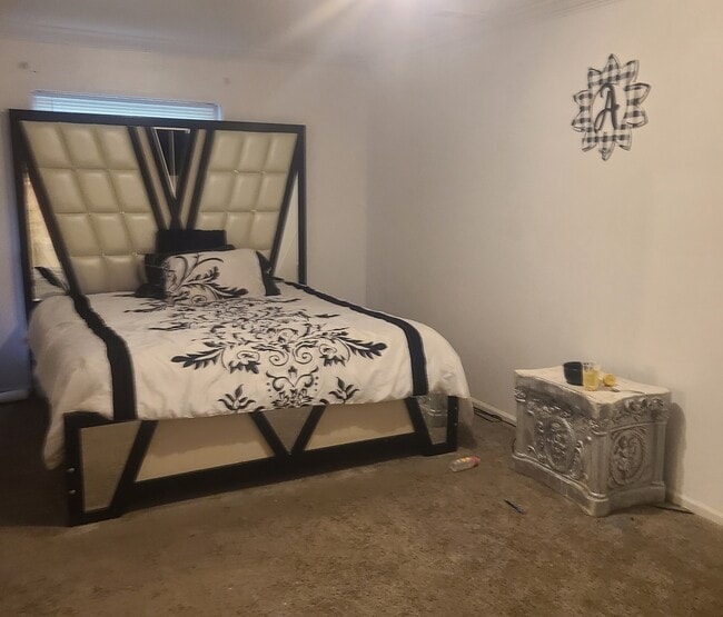 Building Photo - 3601 Edward Dr