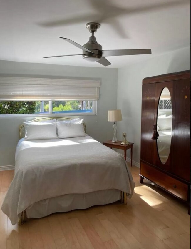 Building Photo - 2609 Pico Pl