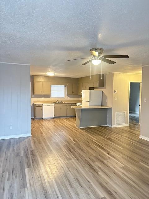 Building Photo - 4100 N Ocoee St