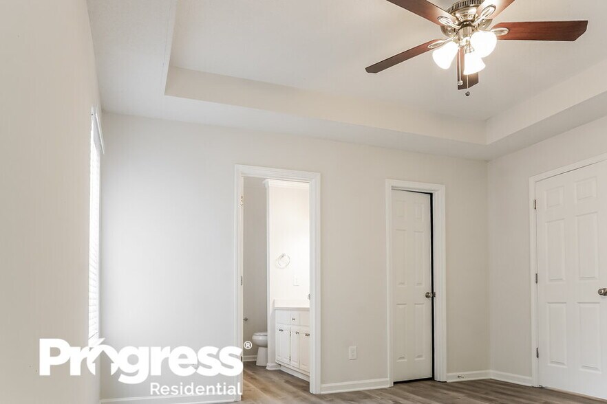 Building Photo - 1427 Isleworth Cir