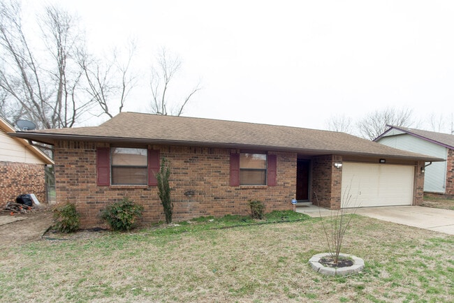Building Photo - 680 E 133rd Pl