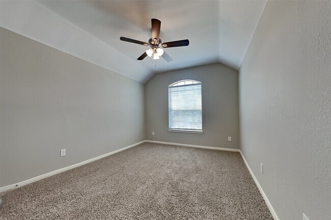 Building Photo - 12915 Madison Boulder Ln