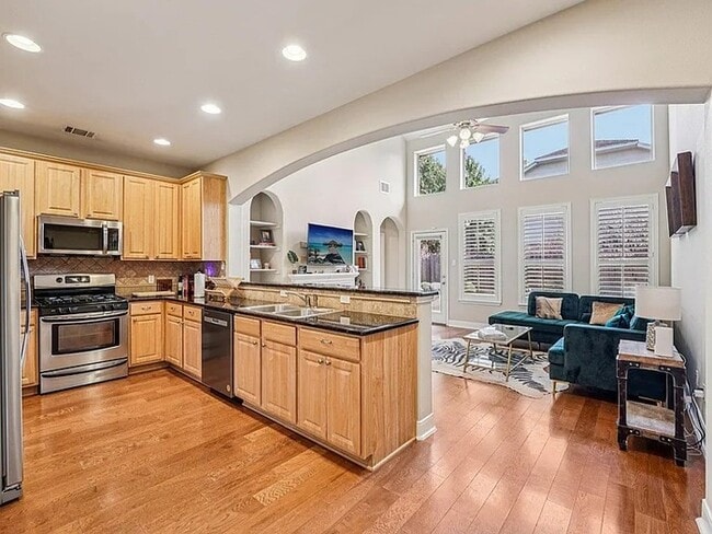Building Photo - 2210 Onion Creek Pkwy