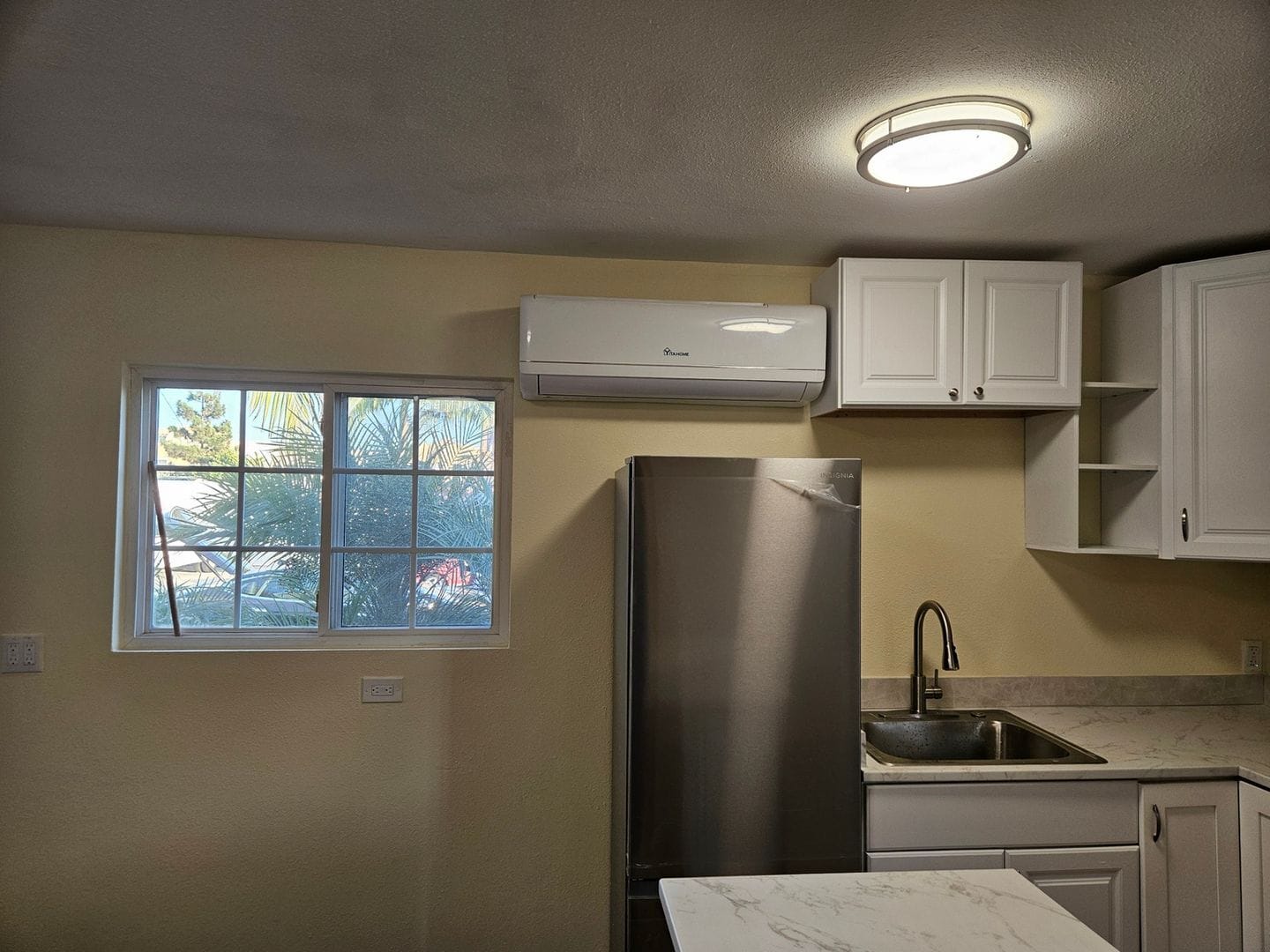 Building Photo - 837 Via Juanita