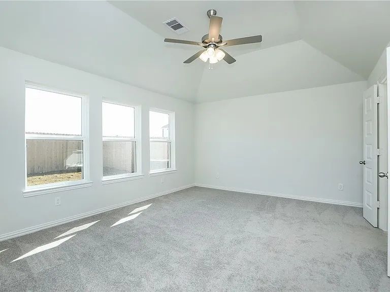 Building Photo - 6325 Fulton Dr