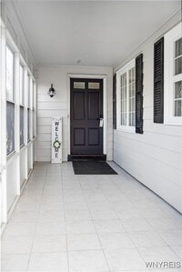 Building Photo - 193 Thistle Lea