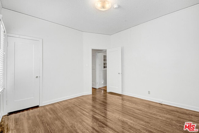 Building Photo - 1357 Cloverdale Ave