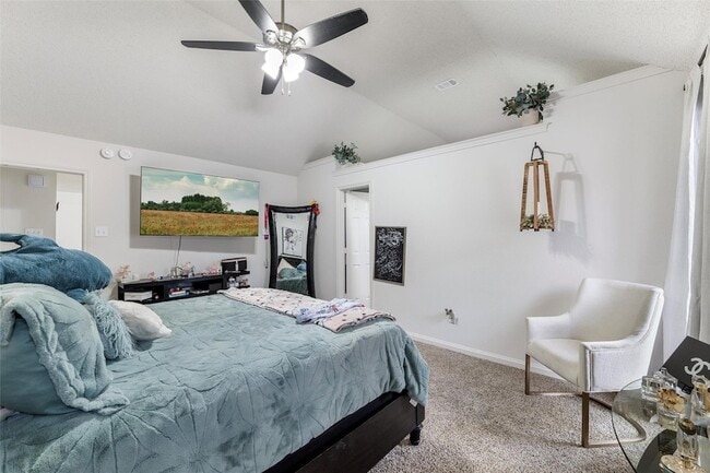 Building Photo - 916 Clover Hill Ln