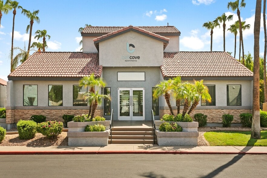 Leasing Office - Bell Cove