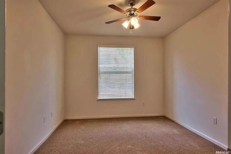 Building Photo - 9621 Coney Island Cir