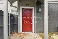 Building Photo - 2850 E 90th St