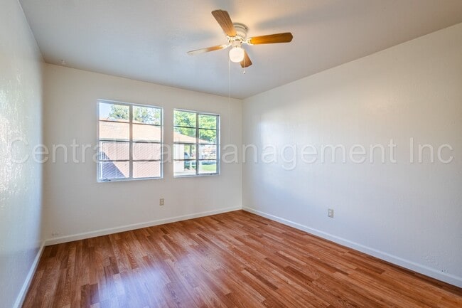 Building Photo - 3029-3031 Horrace Mann