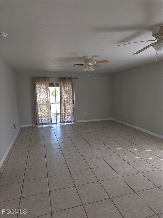 Building Photo - 103 SE 23rd Pl