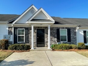 Building Photo - 204 York Way
