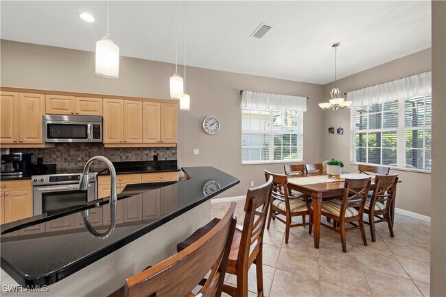 Building Photo - 14546 Speranza Way