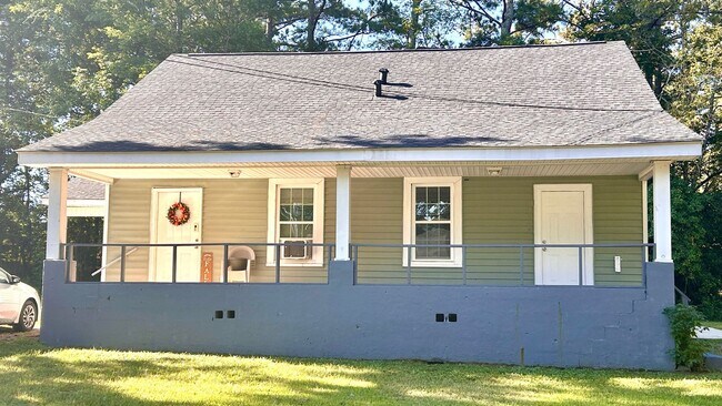 Primary Photo - Hillside Ave #115