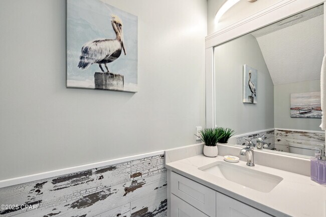 Building Photo - 237 St Katherine Blvd