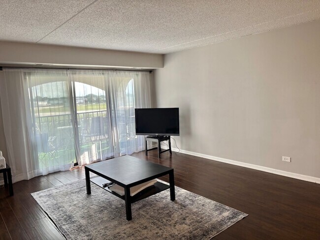 Building Photo - 375 Plum Creek Dr