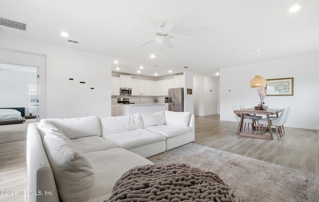 Building Photo - 9846 Lemon Balm Wy