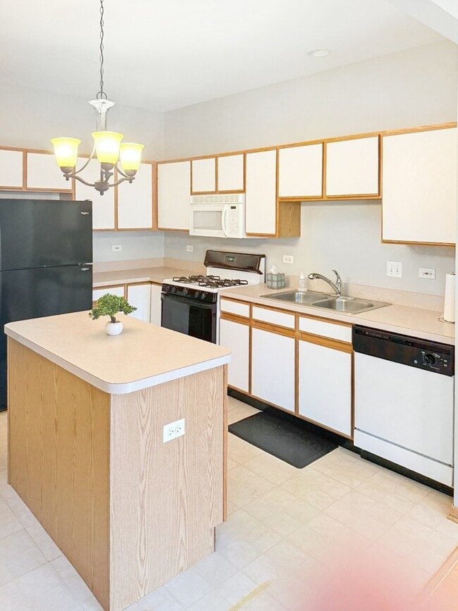 Building Photo - 1533 Keystone Ct