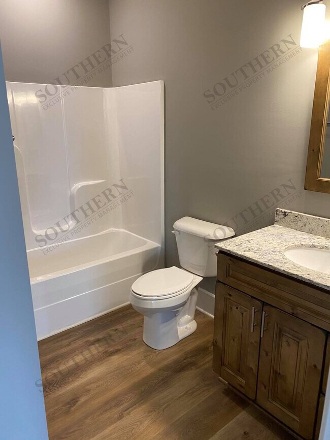 Building Photo - 6152 Scottsville Rd