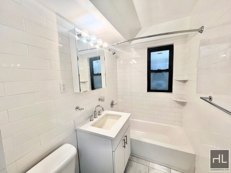 Building Photo - EAST 56 STREET