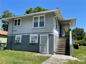 Building Photo - 106 Gilbert Ave