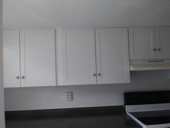 Building Photo - 625 N Halifax Ave