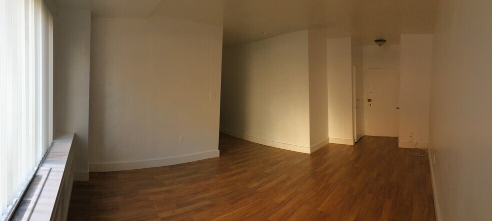 Building Photo - 1121 ARLINGTON Blvd