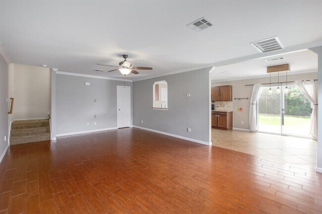 Building Photo - 213 Woodley Rd
