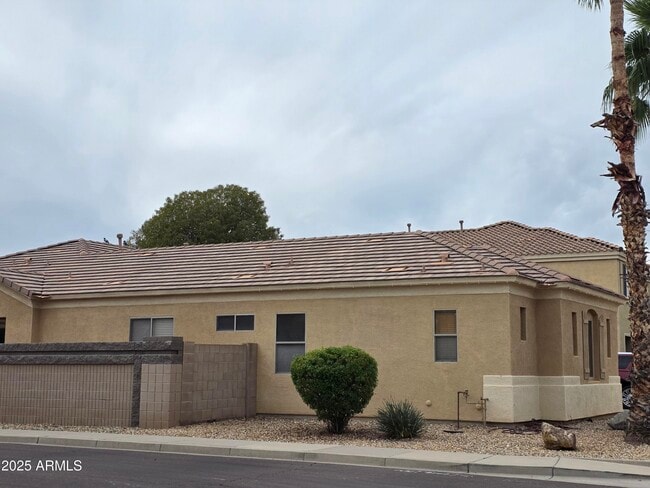 Building Photo - 12929 W Vista Paseo Dr