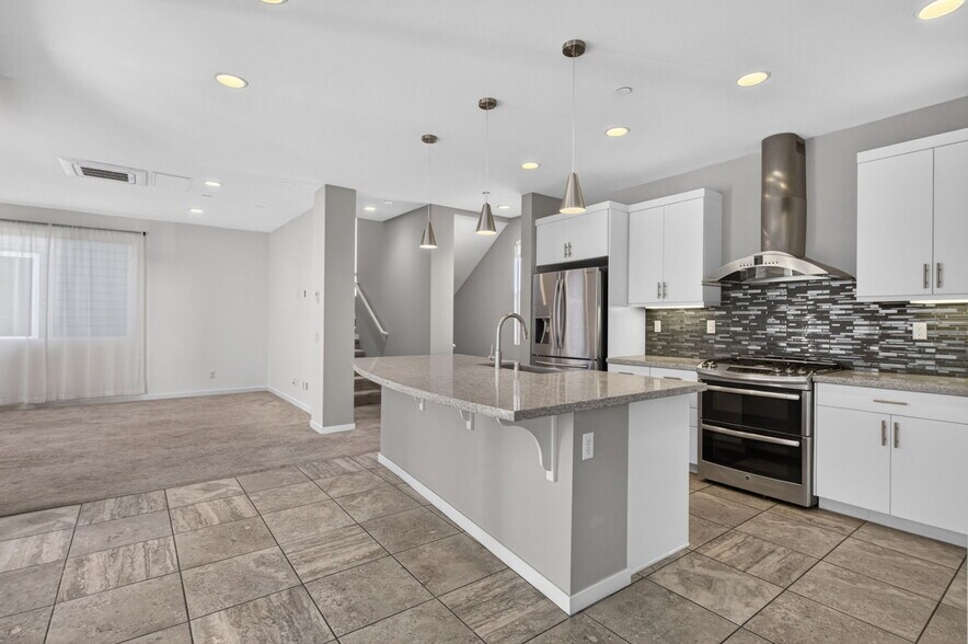 Building Photo - 821 Brickyard Ln