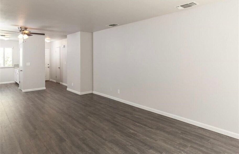 Building Photo - 1353 Nord Ave