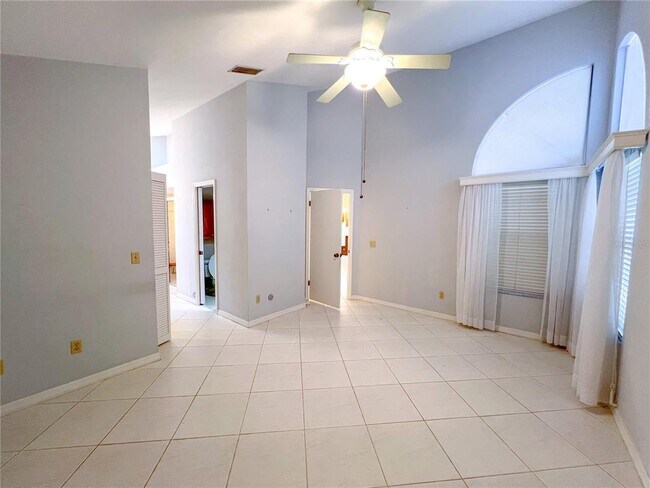 Building Photo - 12320 NW 10th Pl