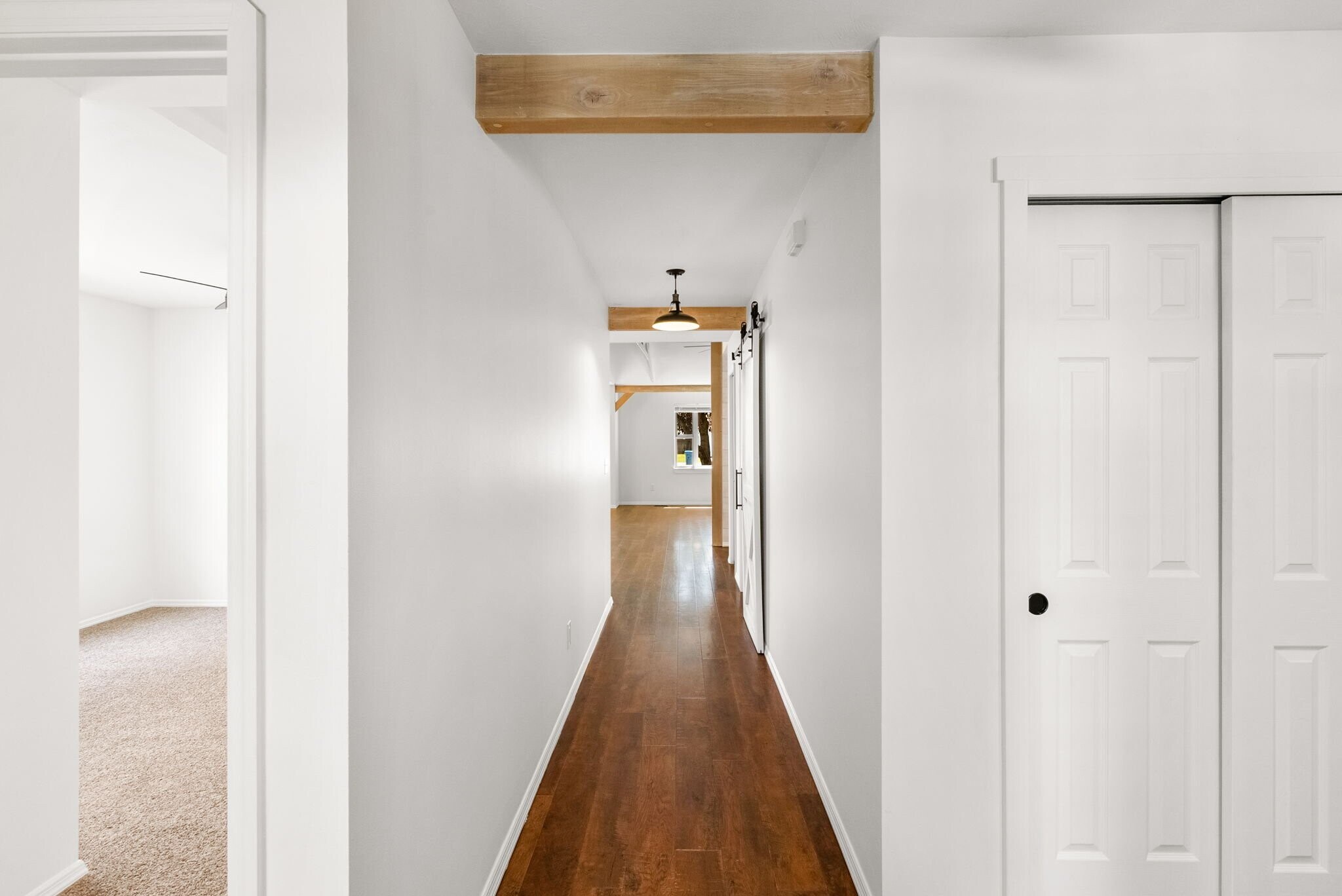 Building Photo - 1397 N River Rock Dr