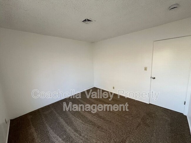 Building Photo - 1545 Inca Cir