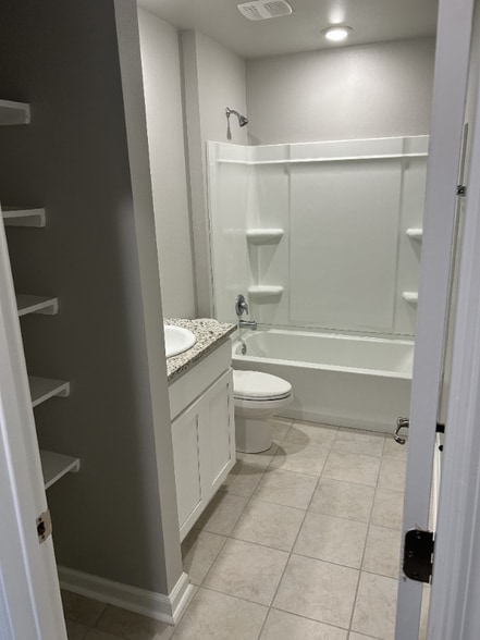 Building Photo - 246 Cane Run Ct