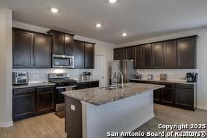 Building Photo - 702 Overlook Dr
