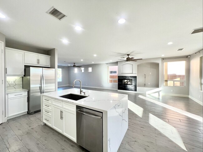 Building Photo - 81125 Avenida Fayelynne